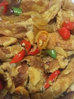 Foto resep Telur Dadar Kuah Kecap #BikinRamadanBerkesan