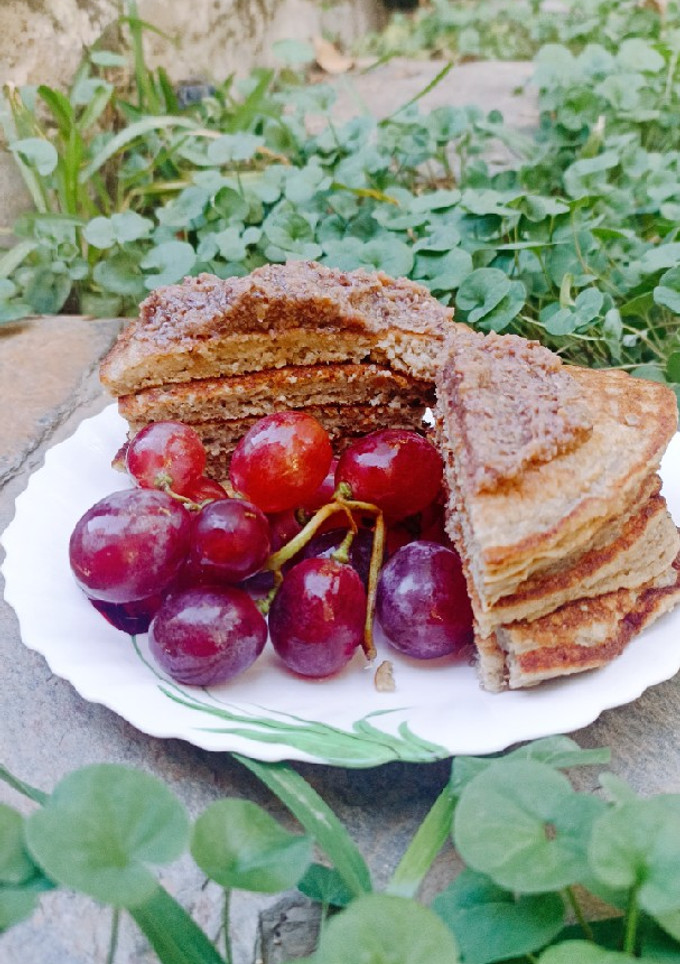 Una foto de Tortitas con mermelada de uvas
