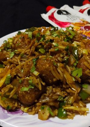 મન્ચુરિયન રાઈસ (Manchurian rice recipe in Gujarati) રેસીપી મુખ્ય ફોટો