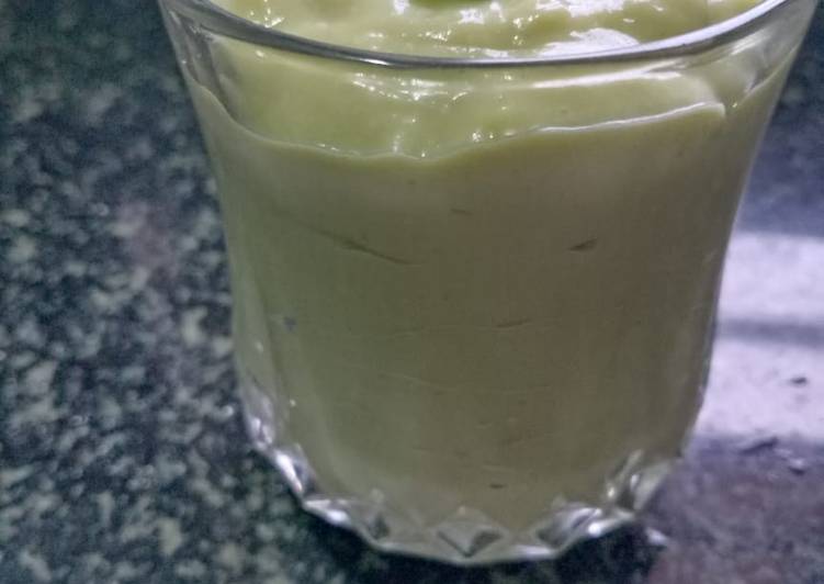 Recipe of Appetizing அவகேடோ ஸ்மூத்தி (Avocado smoothi recipe in tamil)