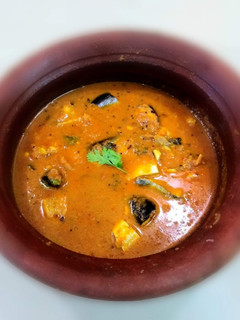 பாரம்பரிய மண்பானை மீன் குழம்பு செய்முறை முக்கிய புகைப்படம்