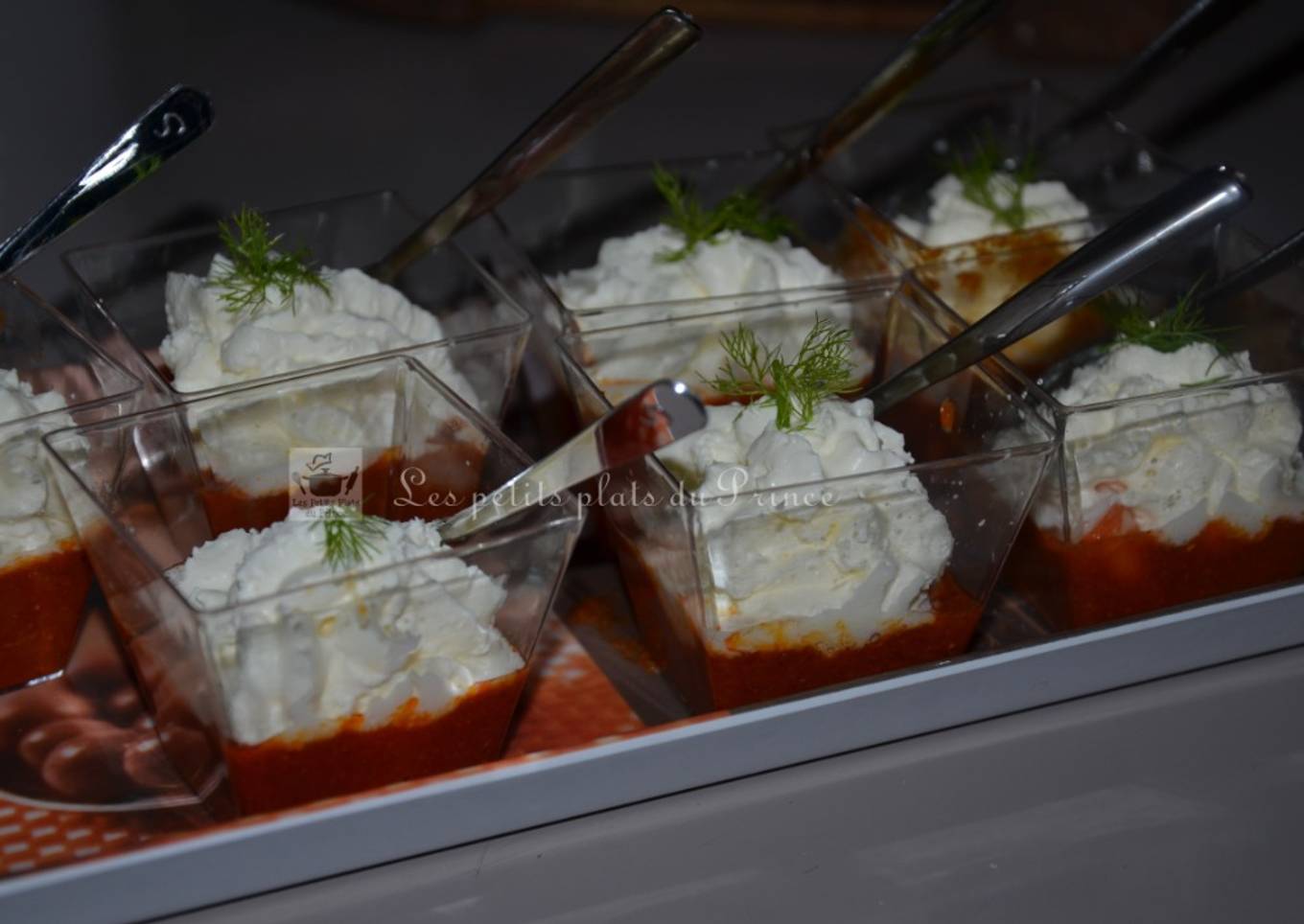 Verrines velouté de gambas et chantilly au fenouil