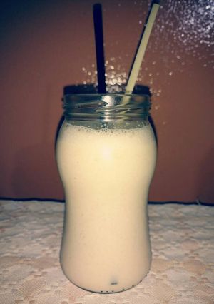 Una foto de Jugo de frutas y avena