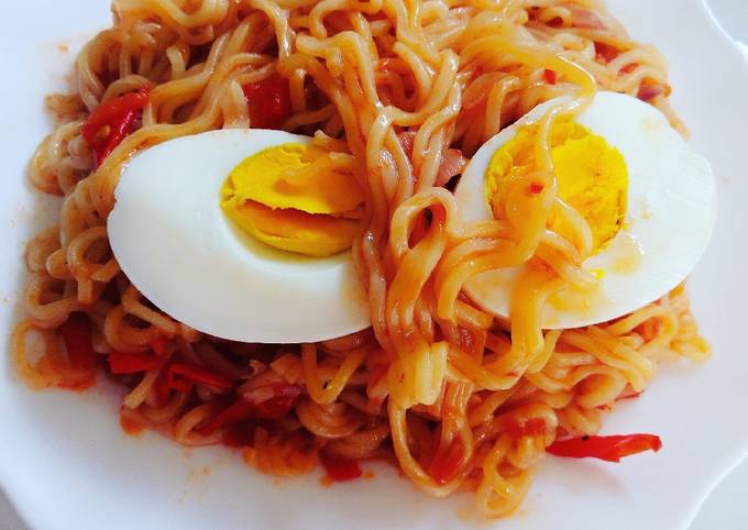 Fried Indomie with Kienyeji eggs