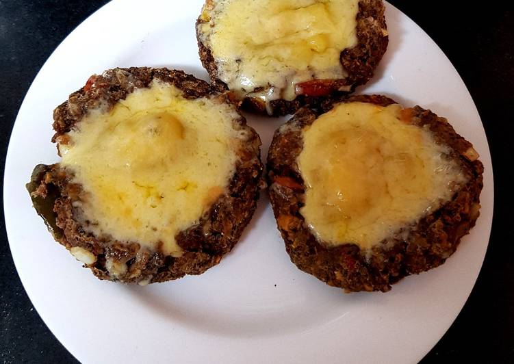 Step-by-Step Guide to Prepare Super Quick Homemade My Haggis, Salsa Beef & Smoked Chedder Cheese Burgers. 😍