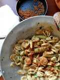 Orecchiette con puntarelle e acciughe