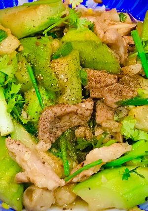 Hình của món THỊT, NẤM XÀO MƯỚP.