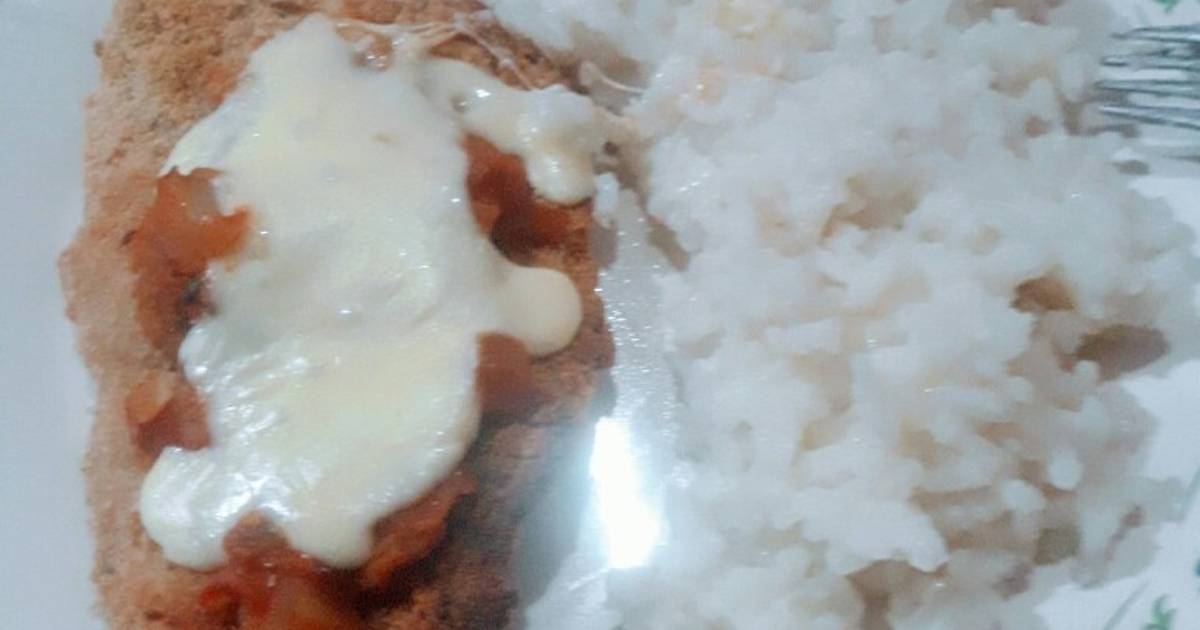 Arroz Con Ajo Frito Y Milanesas De Pollo A La Napolitana Receta De Romina S Nchez Cookpad