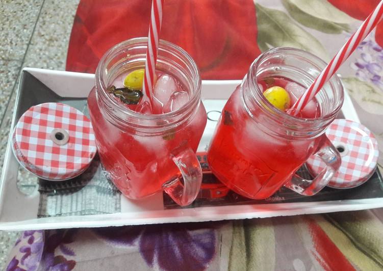 Simple Way to Make Homemade Rose Mojito