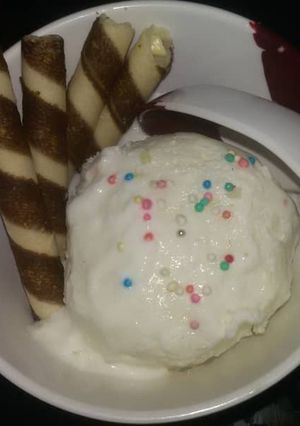 A picture of Qankarar youghurt.