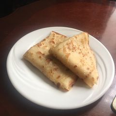 A picture of Crepes (Pancakes).