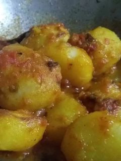 আলুর দম (aloor dum recipe in bengali) রেসিপির প্রধান ছবি