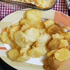 A picture of Potato tempuras.