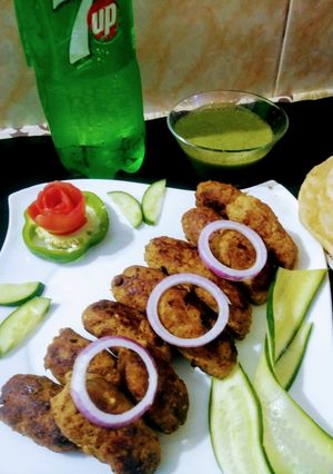 A picture of Gola kabab.