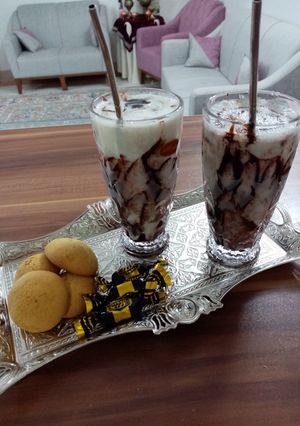 عکسی از دستور شیر موز بستنی😋