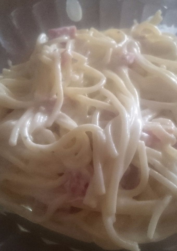 Una foto de Espaguetis a la carbonara