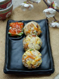 Foto resep Jumeokbap (Bola Nasi Korea)