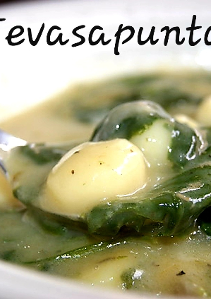 Una foto de Ñoquis a la crema de espinacas 🥬🧀🥬