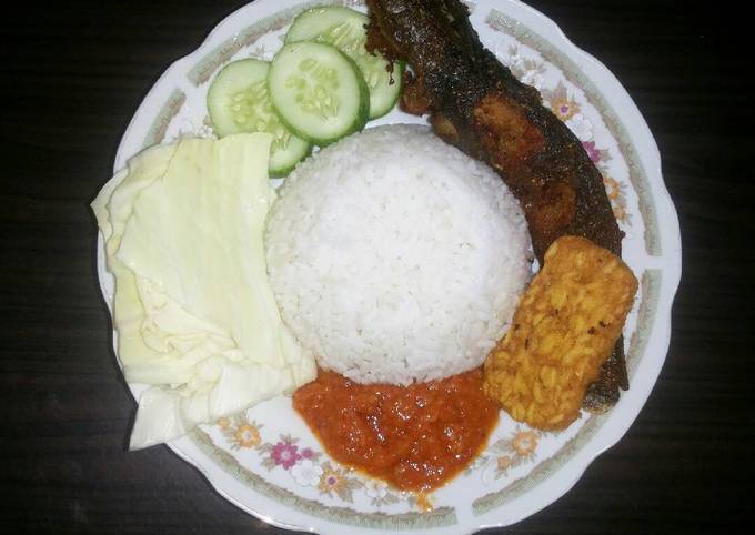 Resep: Lele dan Tempe Goreng Plus Sambel terasi Gampang