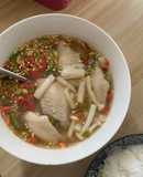 ต้มยำไก่ใส่เห็ด