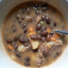 A picture of Black beans stew(Njahi).