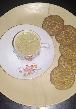 பில்டர் காஃபி (Filter Coffee rceipe in tamil) செய்முறை முக்கிய புகைப்படம்