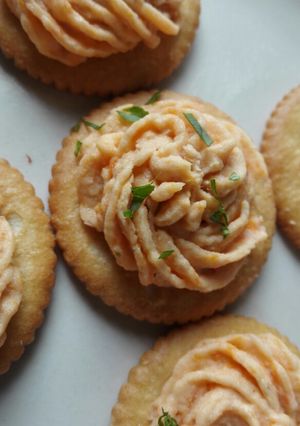 Una foto de Paté de atún (tipo canapé)