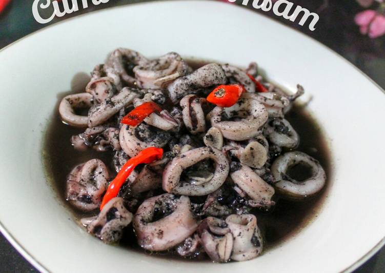 20. Cumi Masak Hitam Praktis