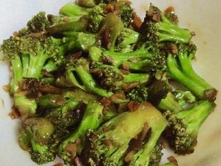Ginger Garlic Broccoli Stirfry - Chinese Style