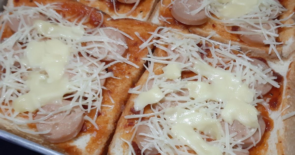 Roti sosis dadakan