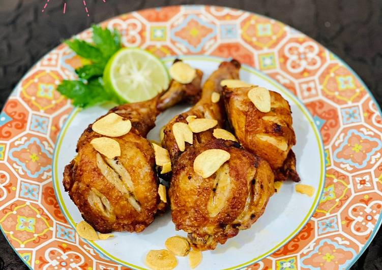 Langkah Mudah untuk Menyiapkan Thai Fried Chicken ala Mama Asi / ylovea, Lezat