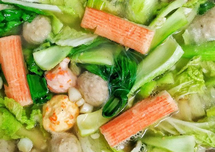 Sup bakso campur