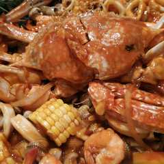 รูปของ 3. Seafood Tumplek (Kepiting/Cumi/Udang/Kerang) Asam Manis