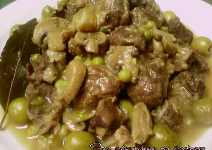 Begorecetas Fanpage - Morcillo en salsa de aceitunas con tomillo y