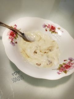 صورة لوصفة زبادي بالتمر للأطفال