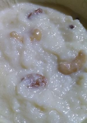 A picture of Laccha kheer.