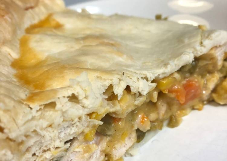 EASY Chicken Pot Pie EASY Chicken Pot Pie