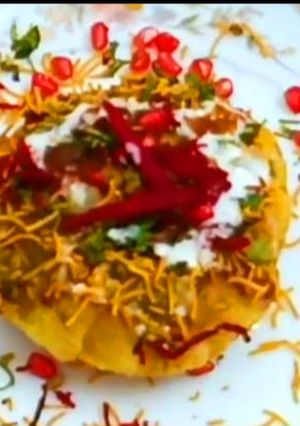 A picture of Raj kachori.