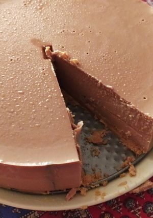 Una foto de Tarta fría de Kit-Kat y chocolate en Thermomix 6