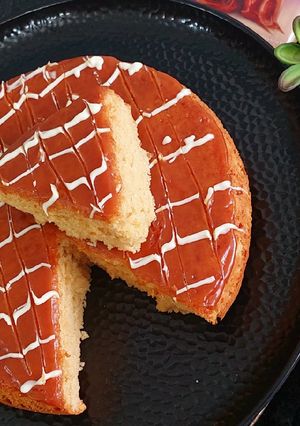 A picture of Eggless caramel cake.