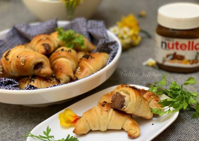 Simple Way to Make Gordon Ramsay Nutella stuffed croissants