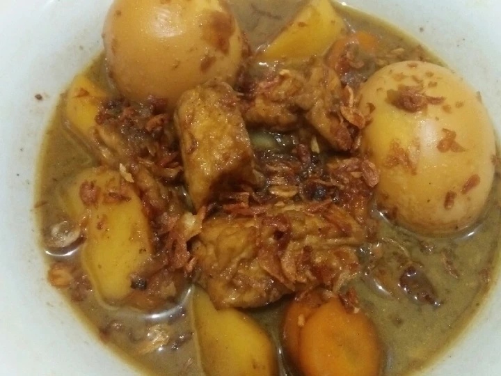 Langkah Gampang Menyiapkan Resep Semur 4* TeTaWoKe (Telur Tahu Wortel Kentang) yang  Bikin Ketagihan Anti Ribet, Lezat