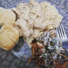 A picture of Crock pot smothered chicken.