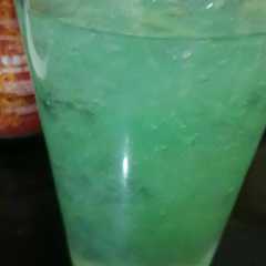 A picture of Es sarang burung sprite.