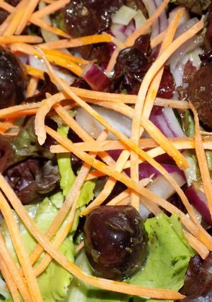 Una foto de Fresca ensalada con hinojo