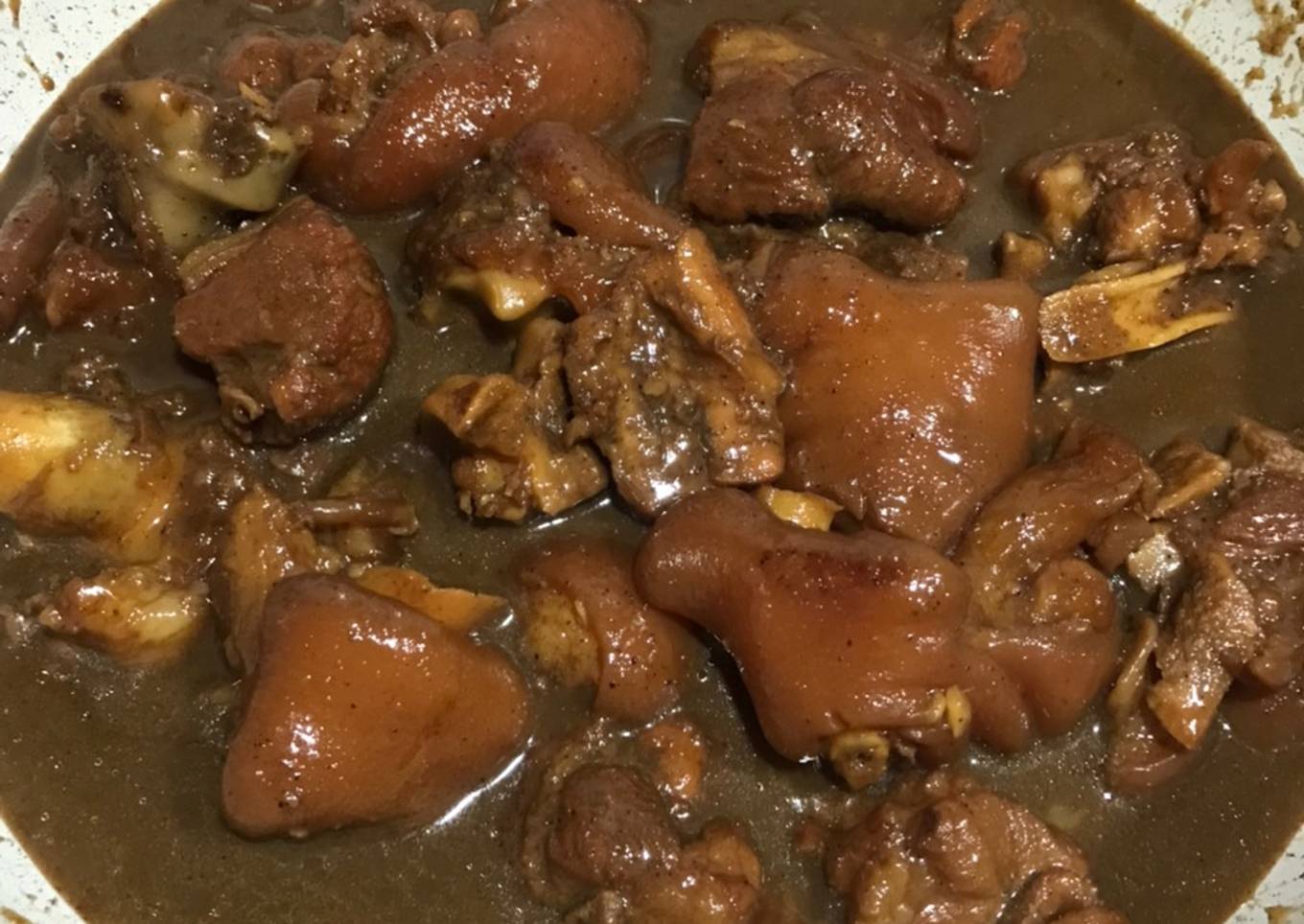 Cukiok kecap (kaki babi) - non Halal