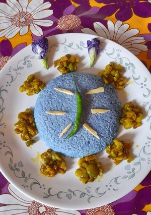 A picture of Butterfly Pea Flower Samak Rice.