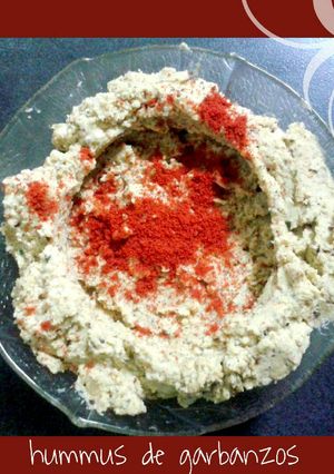 Una foto de Hummus de garbanzos