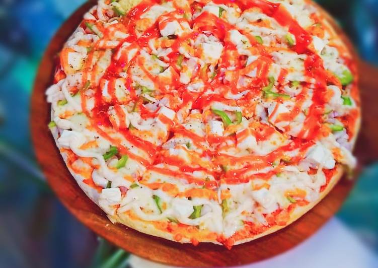 Homemade paneer cheesy Pizzaa 🍕