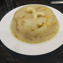 A picture of Suji Halwa (Prasad).